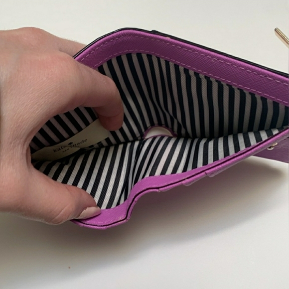 Kate Spade New York Adalyn Purple Zipper Leather Lined Wristlet Wallet - Picture 7 of 10